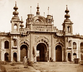 Das große Tor des Kaiser Bagh, Lucknow, 1858
